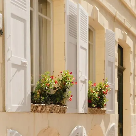 Rive Gauche - Studio